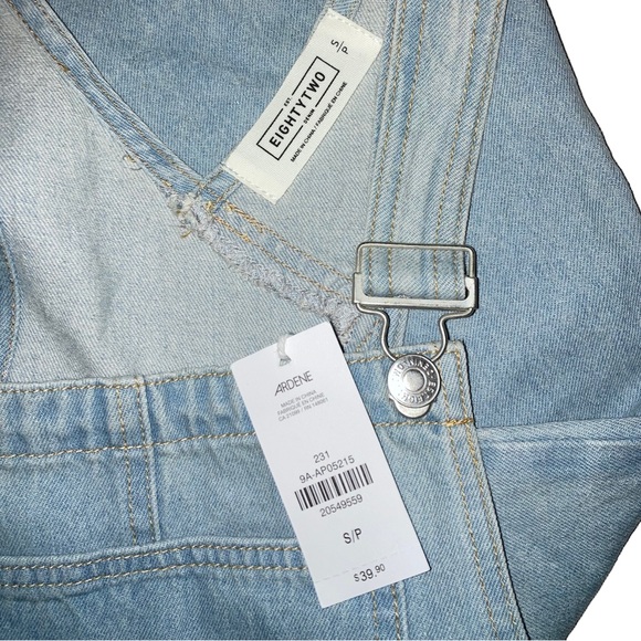 5/25$ ✨ Denim overall dress - Picture 4 of 6